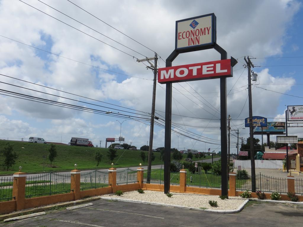 Economy Inn Όστιν Εξωτερικό φωτογραφία